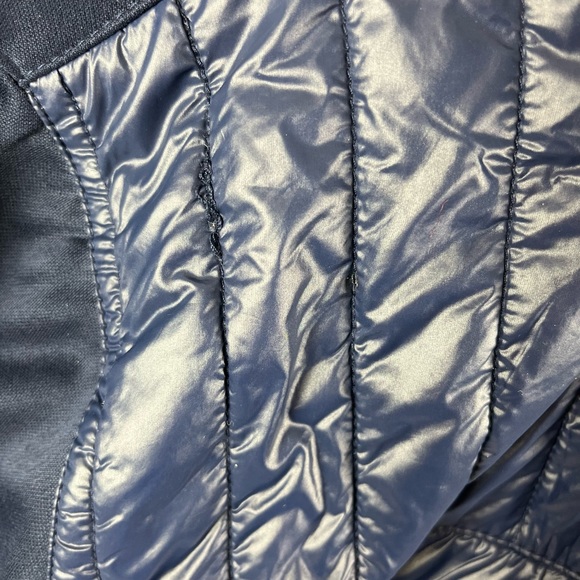 Women’s Ultralight Running Room Fit-Wear Puffer Jacket | Medium - Picture 4 of 5